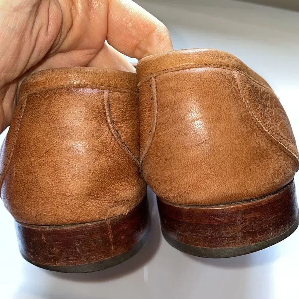 Allen Edmonds‎ Woodville tan slip on loafers with fringe & buckle